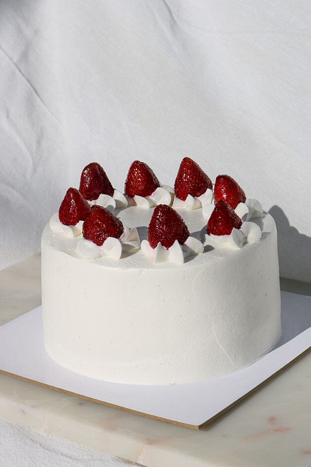 Vanilla Strawberry Cake - Same Day Sweet The Daily Knead 