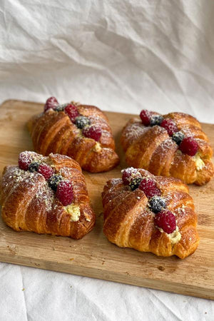 
                  
                    Load image into Gallery viewer, Flavored Croissants - Food Lab PopUp The Daily Knead 
                  
                